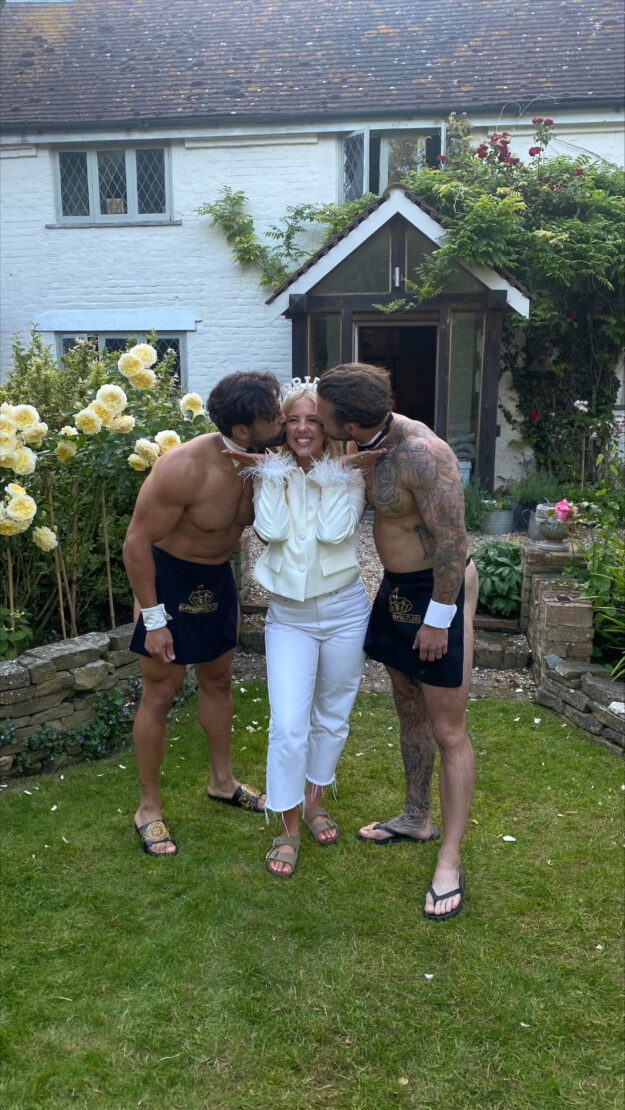 AB786425-91D7-4632-BB63-8AA06D156FDC wedding planners